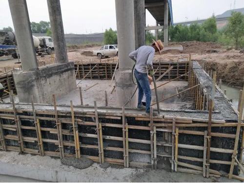 洗選煤運(yùn)營(yíng)公司檸條塔運(yùn)營(yíng)項(xiàng)目部雨季“三防”工作落到實(shí)處確保安全度汛