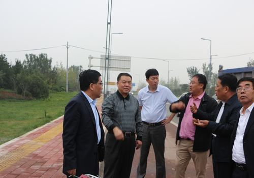 陜煤集團總經(jīng)理助理、建設(shè)集團聯(lián)合黨委書記、董事長寧興剛節(jié)日期間深入寶雞分公司施工現(xiàn)場視察慰問