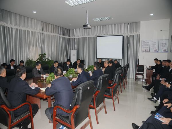 掘進(jìn)公司召開(kāi)干部大會(huì)宣布干部任免決定