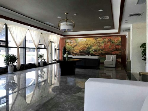 銅煤公司承建的漢中黎坪景區(qū)西流河酒店室內(nèi)裝飾裝修工程順利通過(guò)竣工驗(yàn)收