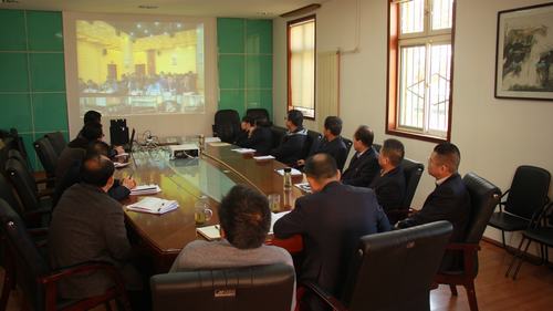 銅煤公司借助建設(shè)集團(tuán)視頻會(huì)議系統(tǒng)及時(shí)學(xué)習(xí)貫徹建設(shè)集團(tuán)安全生產(chǎn)例會(huì)精神助力企業(yè)發(fā)展