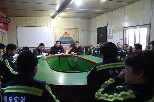 一堂生動(dòng)的黨課