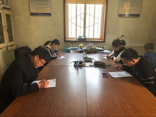 銅煤公司組織開展學(xué)習(xí)貫徹建設(shè)集團(tuán)管理制度及上級(jí)重要會(huì)議精神書面答題活動(dòng)