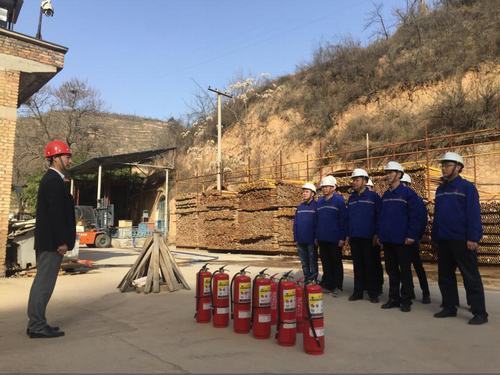 銅煤公司基層單位開(kāi)展消防應(yīng)急演練助力春季安全生產(chǎn)