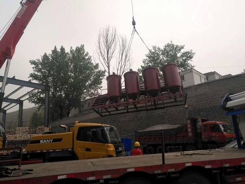 銅煤公司承建的陜西銅川礦業(yè)下石節(jié)煤礦二號風井副斜井礦井水處理站工程項目大型設備安裝順利完成一次性吊裝