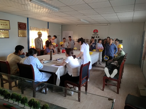 天工公司蒲城清潔能源項目部組織開展勞務(wù)工友健康體檢活動