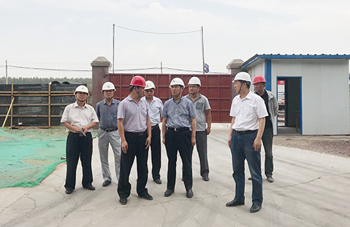 侯本英深入小保當工地調(diào)研檢查企業(yè)文化建設情況