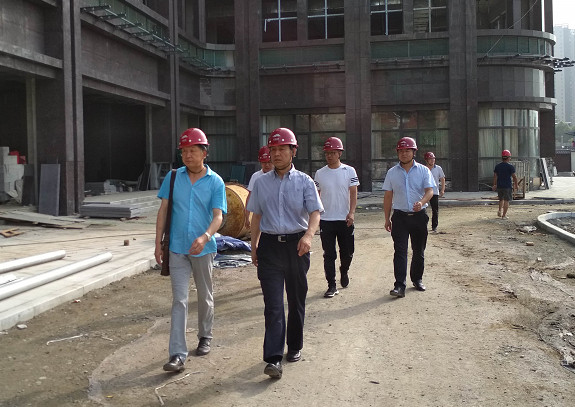 侯本英深入陜煤建設(shè)安康、漢中施工工地檢查指導(dǎo)工作