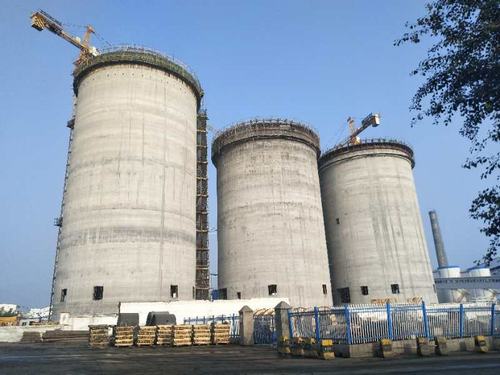 陜煤建設(shè)韓城分公司紅柳林2號(hào)產(chǎn)品倉(cāng)滑模施工順利完成