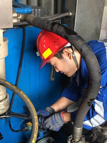 陜煤建設(shè)洗選煤運(yùn)營公司檸條塔運(yùn)營項目部：高溫?fù)醪蛔∥覀兏墒碌男?></div>
                                <div   id=