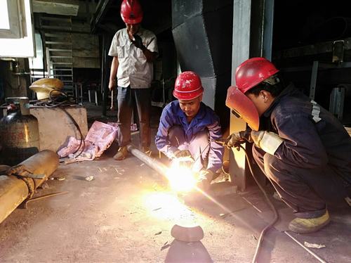 陜煤建設(shè)韓城分公司安裝六項目部奮力施工受好評