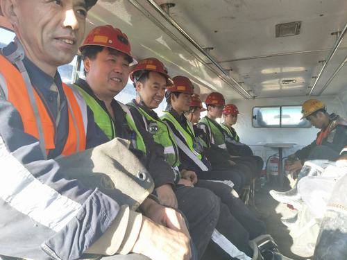 陜煤建設(shè)：“安全小馬甲” 提高辨識(shí)保安全