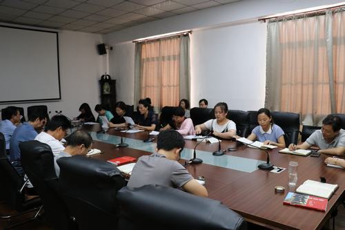 陜煤建設(shè)澄合分公司第一時間接收從嚴治黨最強音