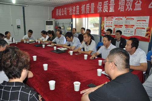 陜煤建設(shè)韓城分公司臨涺小區(qū)住宅樓及場(chǎng)區(qū)配套工程順利通過竣工驗(yàn)收