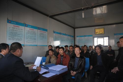 陜煤建設(shè)掘進(jìn)公司：上班前，先來(lái)一堂安全課