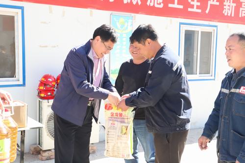 司正林深入礦建二公司車村項(xiàng)目部、天工瑞能項(xiàng)目部走訪慰問