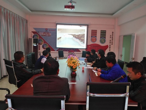 陜煤建設(shè)路橋分公司開展青工“夜校補習班”