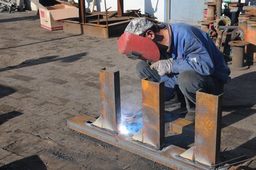 陜煤建設(shè)掘進公司：北翼項目部寒風(fēng)中的“鐵軍”保障