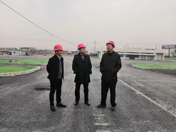 銅川市交通運(yùn)輸局副局長趙衛(wèi)東深入川耀服務(wù)區(qū)現(xiàn)場(chǎng)檢查指導(dǎo)工作