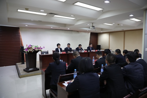 路橋分公司召開“講、敢、改”專題教育和違規(guī)收送禮金專項整治再動員會