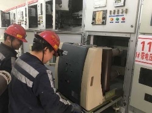 陜煤建設(shè)洗選煤運(yùn)營公司檸條塔運(yùn)營項(xiàng)目部積極開展春季電氣預(yù)防性試驗(yàn)