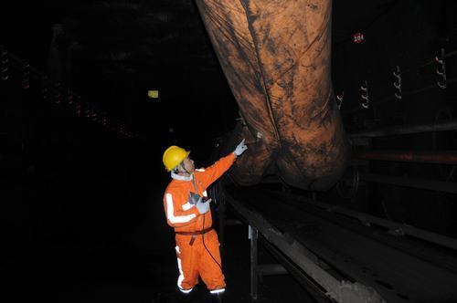 陜煤建設(shè)掘進公司：嚴把安全紅線 “鐵軍”建設(shè)加速不超速