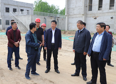 漢中市漢臺區(qū)委書記曹宇調(diào)研陜煤建設(shè)漢中分公司鋪鎮(zhèn)污水處理廠截污干管項(xiàng)目