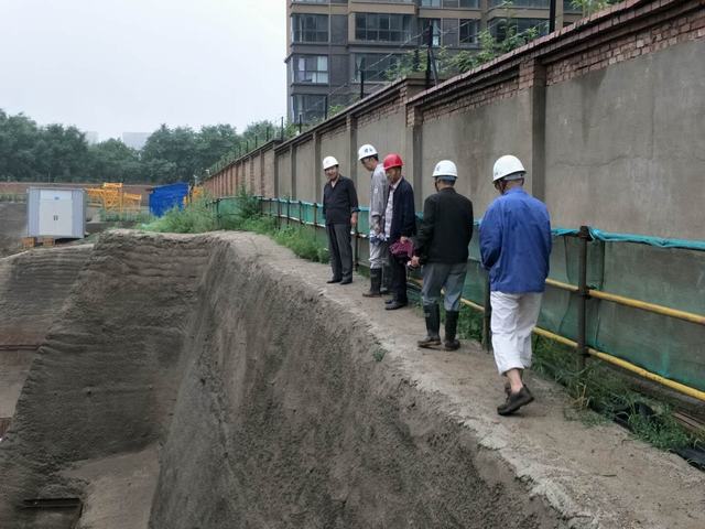 陜煤建設(shè)銅川公司各項目部采取措施應對汛期