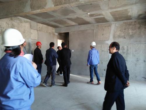陜煤建設(shè)銅煤公司承建的銅煤二號白樺林小區(qū)1#、3#樓工程順利竣工驗收