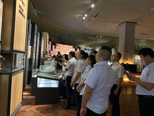 陜煤建設(shè)洗選煤運(yùn)營(yíng)公司澄合山陽黨支部 “主題黨日+”活動(dòng)迎接建黨98周年