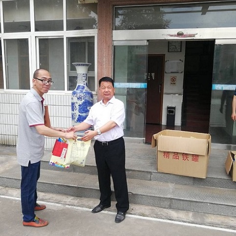 陜煤建設(shè)設(shè)計(jì)研究院： 積極開(kāi)展“送清涼、沁人心”活動(dòng)