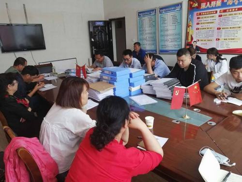 陜煤建設(shè)銅煤公司基層項(xiàng)目部黨支部強(qiáng)化作風(fēng)建設(shè)提升干部職工履職能力