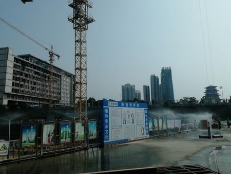 陜煤建設(shè)天工公司前沿施工“環(huán)?！痹谛袆?dòng)