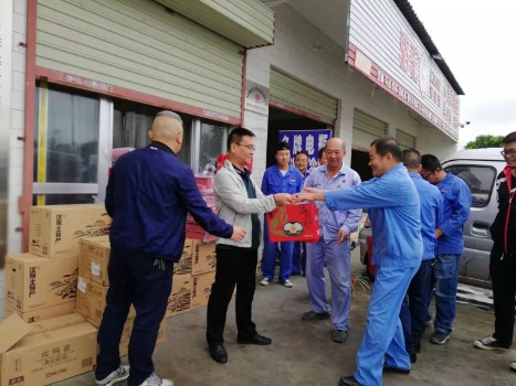 陜煤建設(shè)咸陽(yáng)分公司中秋慰問“正在進(jìn)行時(shí)”