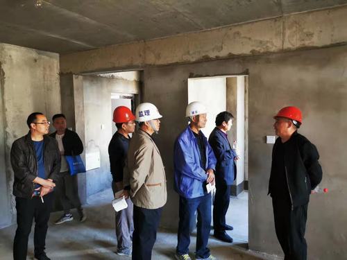 陜煤建設(shè)銅煤公司菊花園小區(qū)1#樓、荷花園1#、5#樓順利通過竣工驗(yàn)收