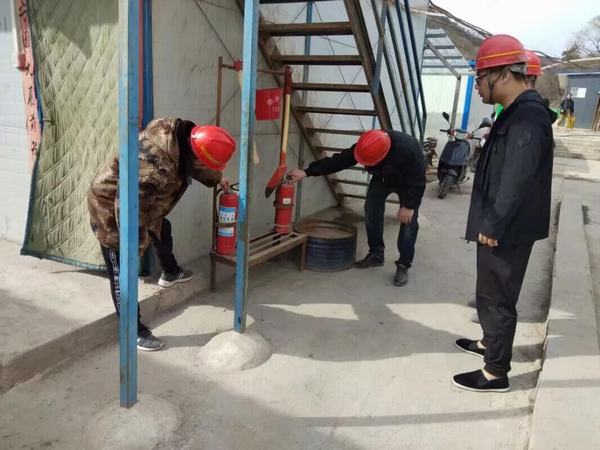 陜煤建設(shè)礦建二公司冶坪項目部未雨綢繆  全面?zhèn)鋺?zhàn)冬季施工