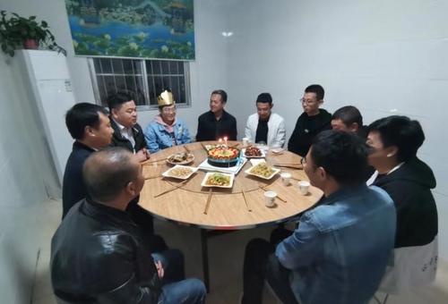 陜煤建設(shè)路橋分公司“三心”服務(wù)踐行初心暖人心