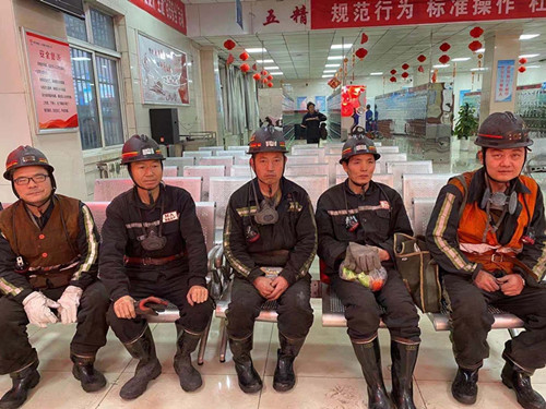 陜煤建設(shè)機電安裝公司黃陵項目部春節(jié)決戰(zhàn)三項緊急工程