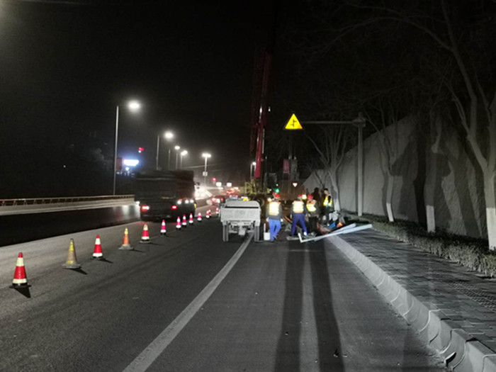 陜煤建設(shè)川耀公司：點(diǎn)亮城市夜空  照亮幸福之路