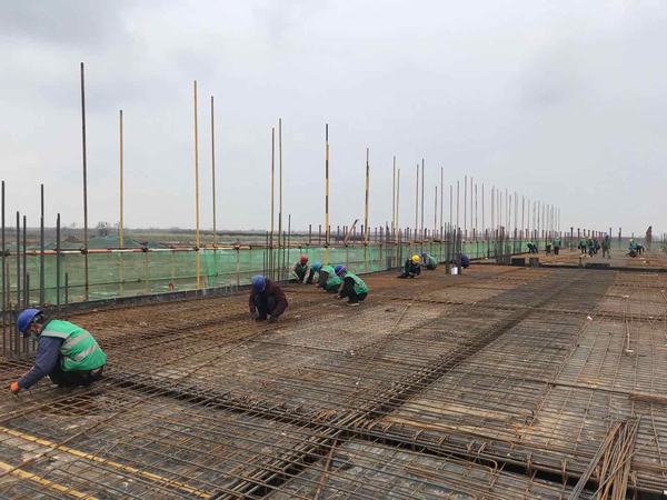 陜煤建設(shè)渭南分公司南京金龍項目部追趕超越掀熱潮