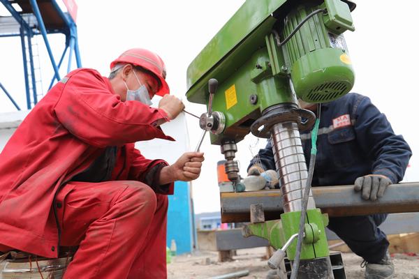 陜煤建設(shè)礦建二公司：內(nèi)練素質(zhì)外樹(shù)形象打造掘進(jìn)鐵軍隊(duì)伍