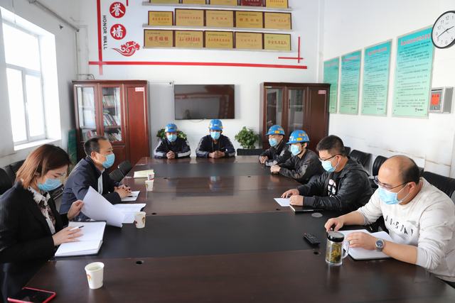 陜煤建設(shè)洗選煤運營公司：人才培養(yǎng)緊抓實 導(dǎo)師帶徒有成效