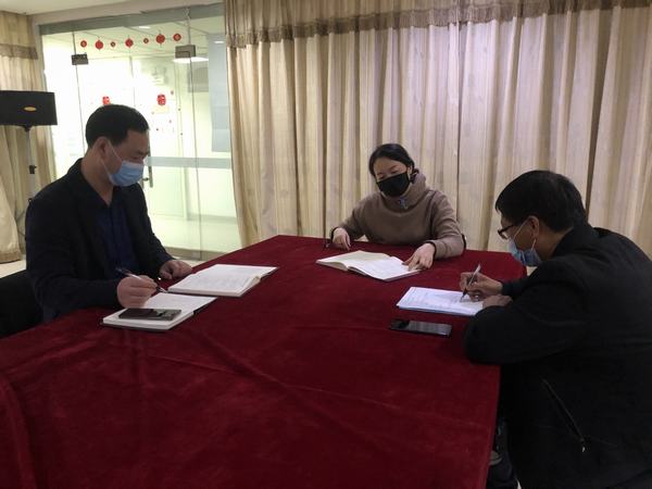 陜煤建設(shè)礦建二公司：讓黨旗飄揚(yáng)在生產(chǎn)施工的主戰(zhàn)場