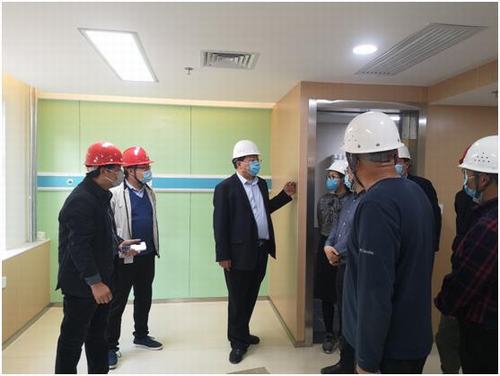 陜煤實業(yè)集團董事長楊百鎖蒞臨咸陽分公司承建的西煤機養(yǎng)老院項目部檢查指導(dǎo)工作