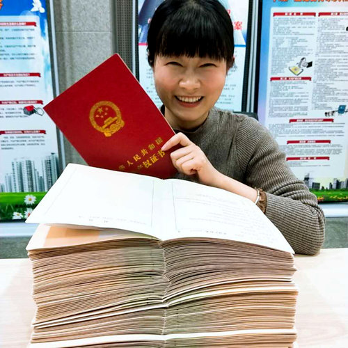 陜煤建設(shè)公司：江南世紀(jì)城小區(qū)成為商洛首家擁有產(chǎn)權(quán)車(chē)位小區(qū)