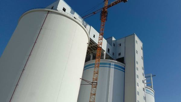 陜煤建設(shè)韓城分公司土建九項(xiàng)目部曹家灘在建工程進(jìn)入最后沖刺