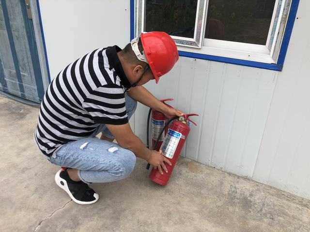 陜煤建設(shè)韓城分公司榆林項目部多點發(fā)力為夏季安全生產(chǎn)保駕護(hù)航