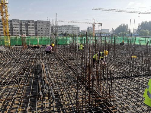 陜煤建設(shè)銅煤公司第一項目部多措并舉促生產(chǎn)，日夜兼程筑精品