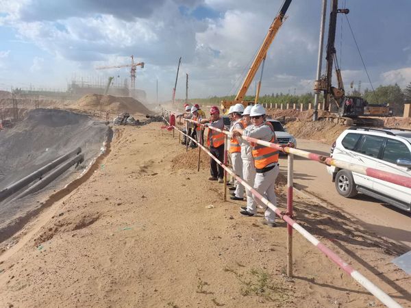 西北電力設(shè)計院有限公司黨委書記、董事長胡明深入陜煤建設(shè)天工公司施工現(xiàn)場慰問指導(dǎo)工作