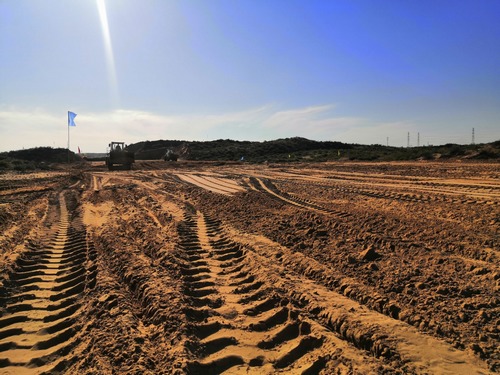 陜煤建設(shè)路橋分公司承建的榆北生產(chǎn)服務(wù)設(shè)施運(yùn)煤專線道路工程順利開工